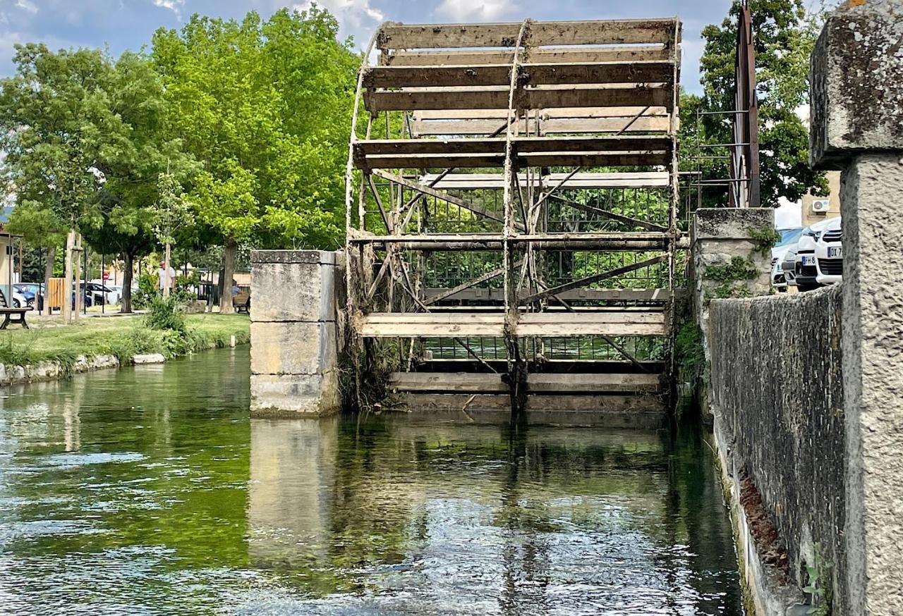 Ferienwohnung Quai Du Felibre LʼIsle-sur-la-Sorgue Exterior foto